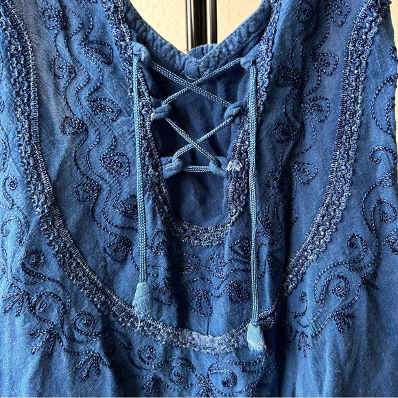 Vintage Advance Apparels Denim Tank Top w/Embroidery and String Ties - Picture 3 of 7